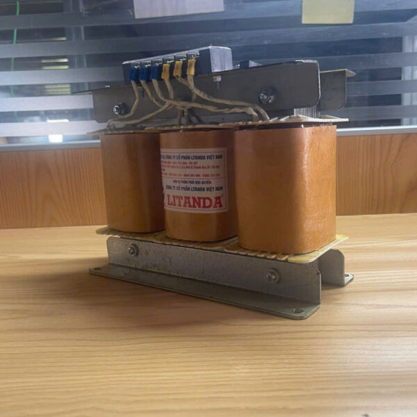 bien-ap-tran-2kva-3