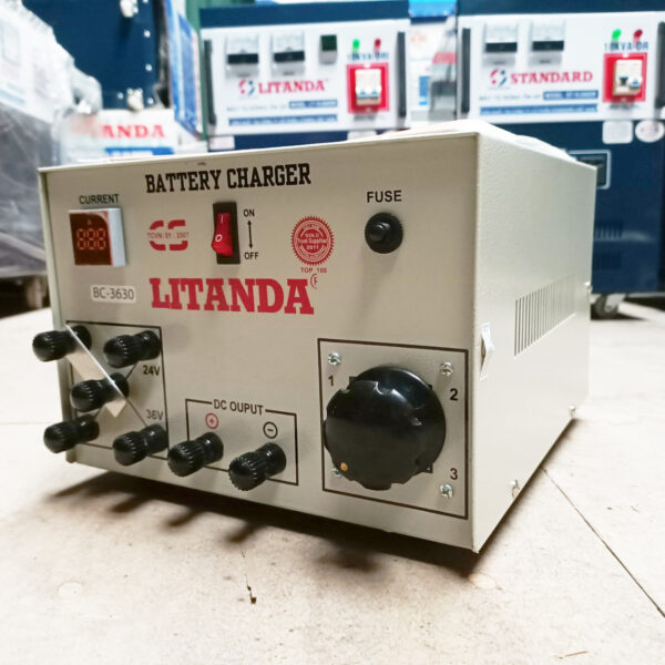 bo-nap-ac-quy-12v-tu-ngat-2 bo-nap-ac-quy-12v-tu-ngat-2