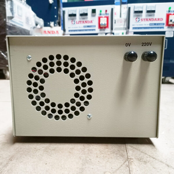 bo-nap-ac-quy-12v-tu-ngat-4 bo-nap-ac-quy-12v-tu-ngat-4