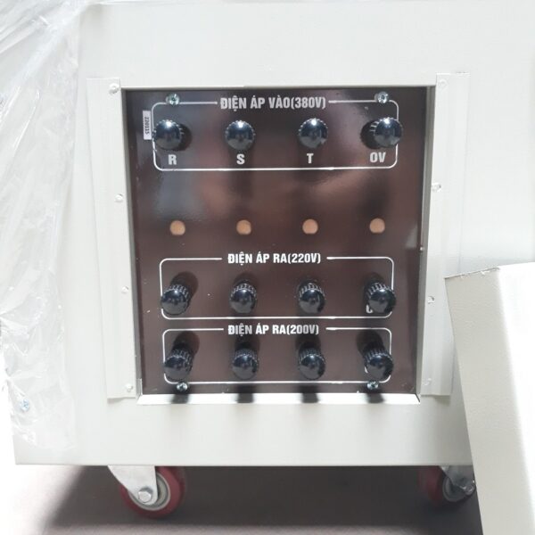mua-bien-ap-cach-ly-30kva-3-pha-2